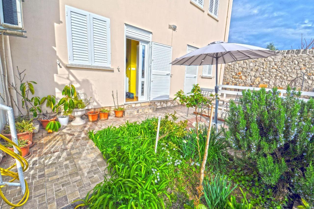 Katarina Guest house 3*