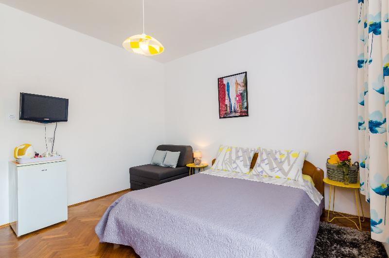 Katarina Guest house 3*