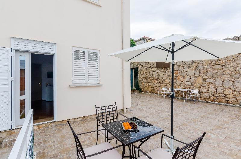 Guest house Katarina 3*