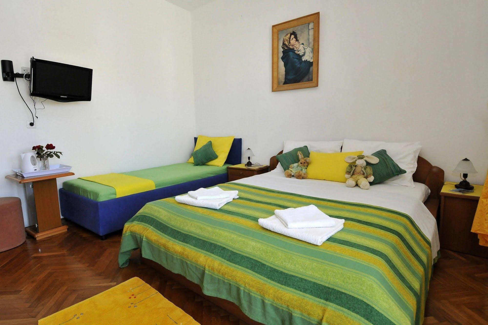 Katarina Guest house 3*